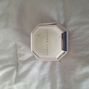 Fenty Beauty Pro Filt'r in Banana